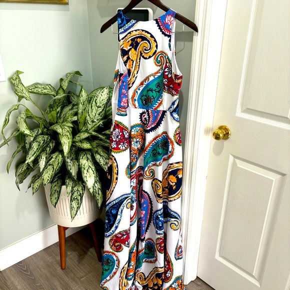 Nicole Miller Dresses & Skirts - Nicole Miller paisley print long dress size 6